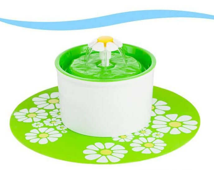 Fontaine à eau automatique pour chiens et chats, design moderne avec eau fraîche et propre, élégante et sûre.