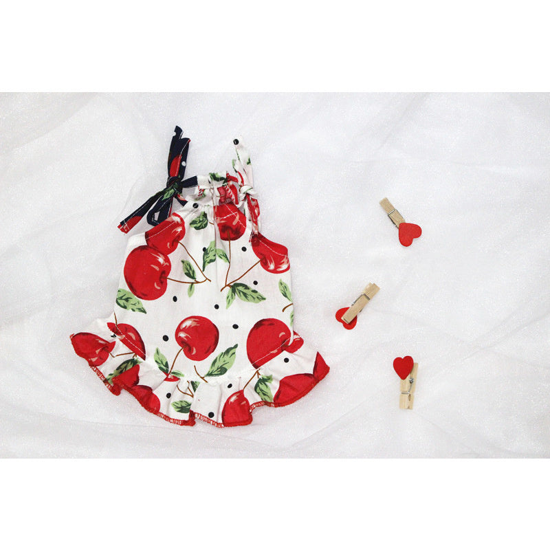 Robe d'été légère pour animaux avec motif cerise, parfaite pour le confort et le style en été.