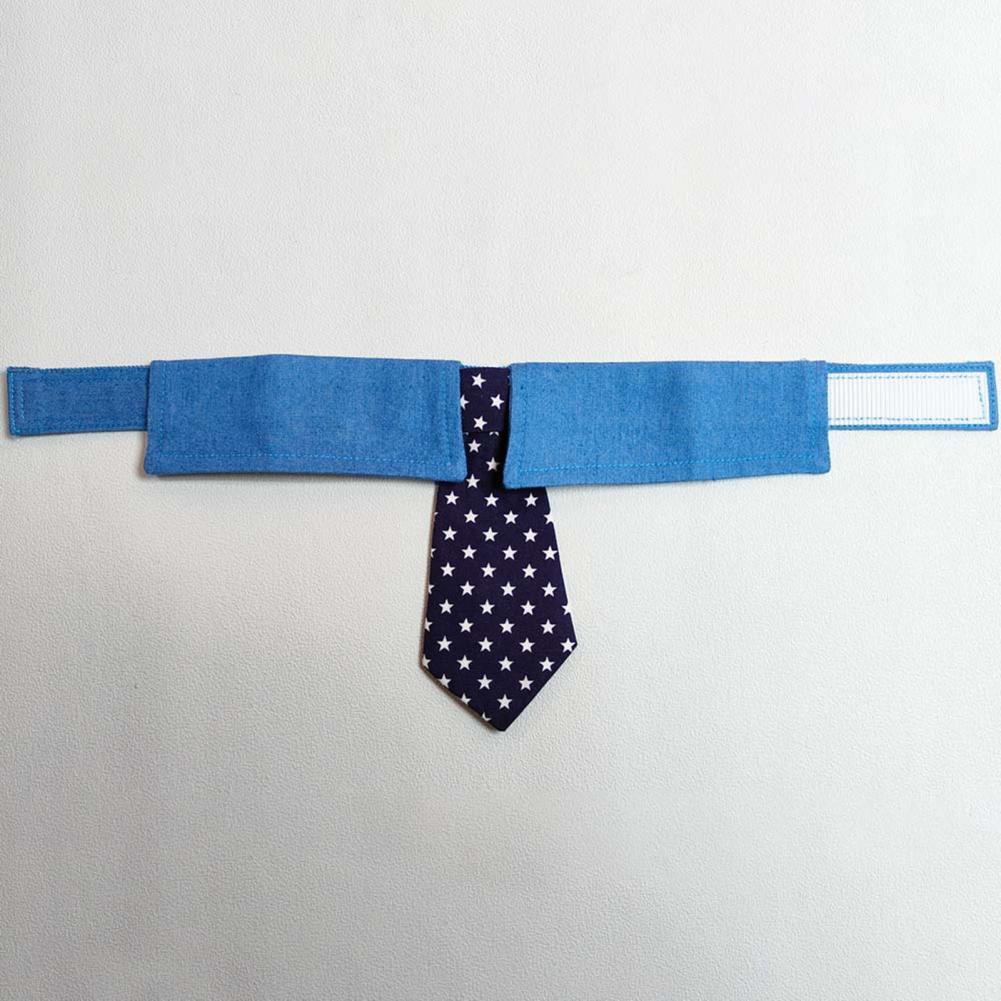Collier pour chien en jean avec nœud, design élégant et ajustable en coton biologique, motif étoilé.