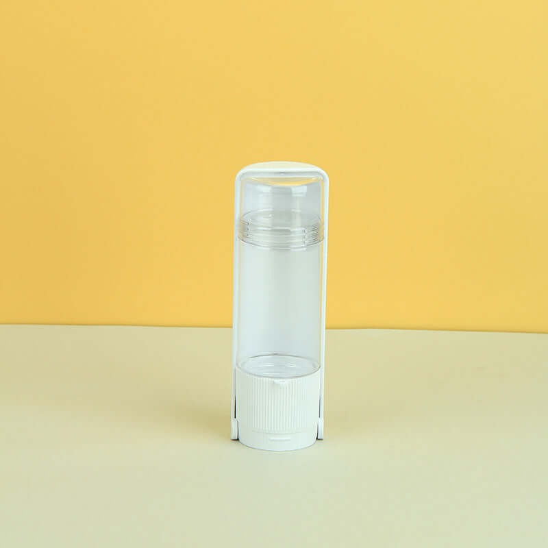 Bouteille d'eau portable pour chiens et chats, idéale pour voyages et aventures extérieures.