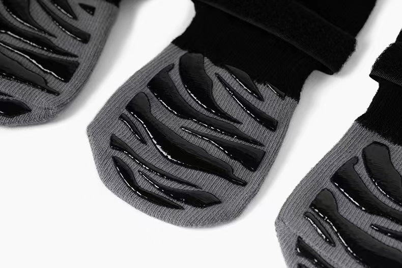 Chaussettes antidérapantes waterproof pour animaux, avec semelles en caoutchouc et motifs élégants.