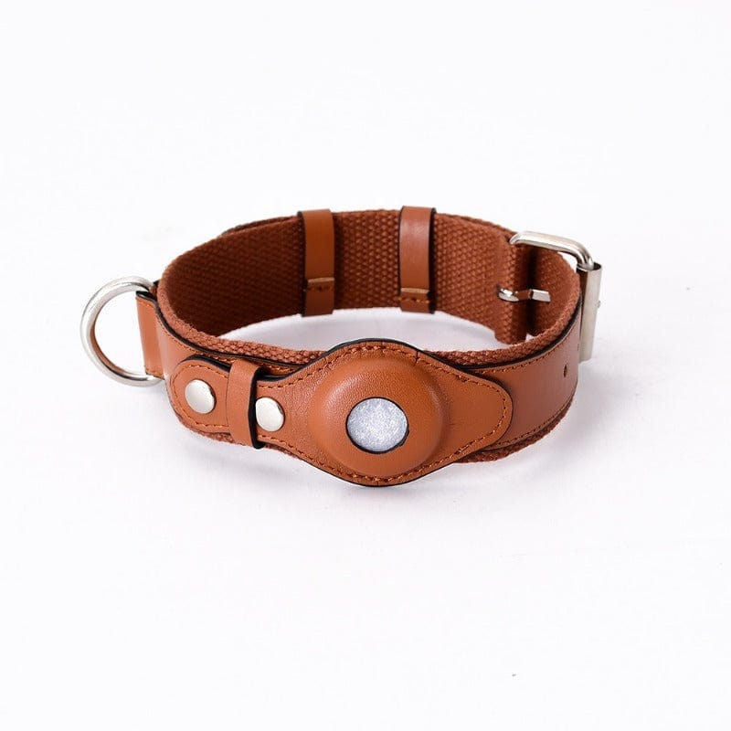 Collier pour chien ajustable en cuir premium avec tracker Apple Airtag, couleur marron, design fonctionnel et élégant.