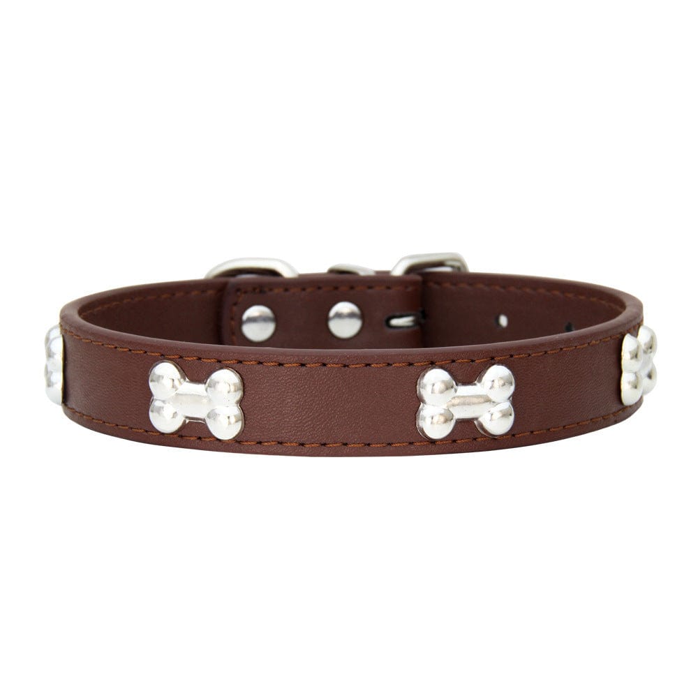Collier pour chien en cuir PU brun avec décorations en forme d'os, accessoire tendance et confortable.