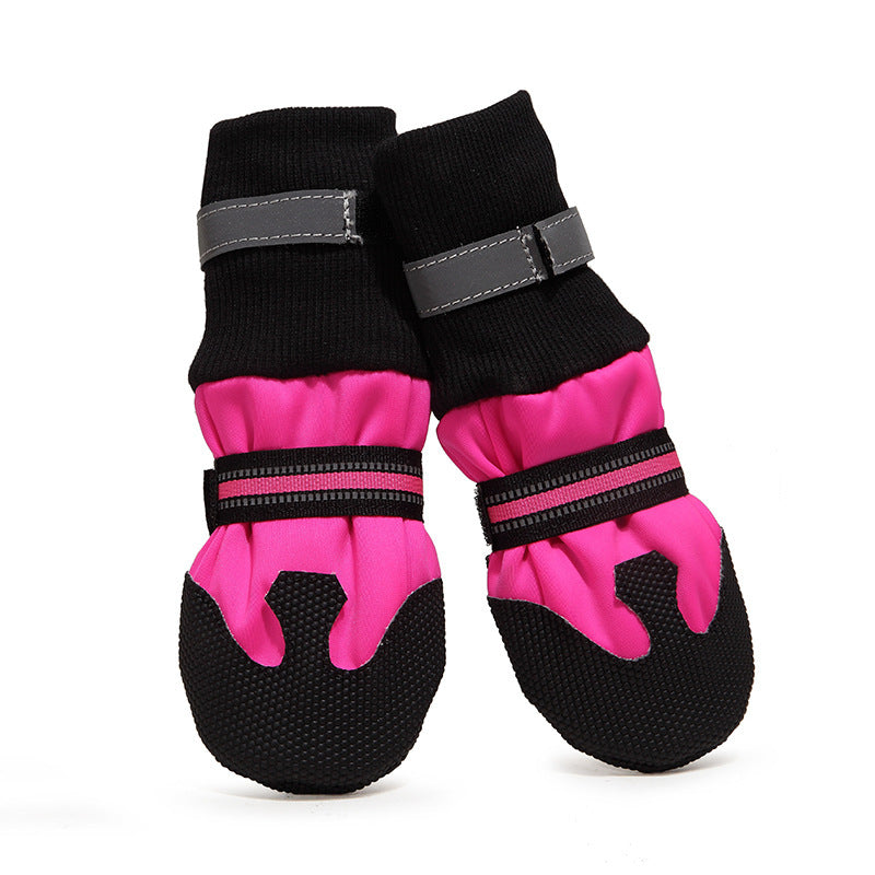 Chaussures antidérapantes en Lycra roses pour grandes races de chien, offrant confort et protection.