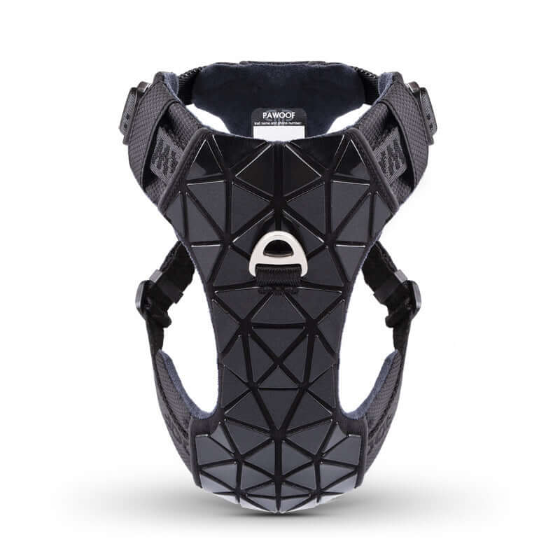 Harnais de traction pour chien en cuir noir, élégant et sécurisé, idéal pour un confort optimal lors des sorties.