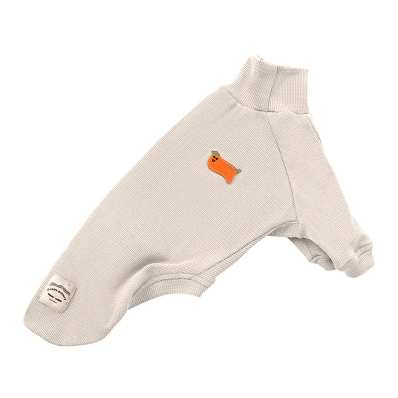 Pull à col haut en gaufre pour chien en couleur blanc cassé, confortable et stylé, idéal pour les journées fraîches.