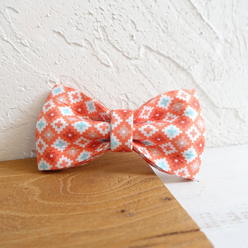 Nœud papillon en bijoux pour chiens en polyester, élégant et coloré, idéal pour les accessoires pour animaux.