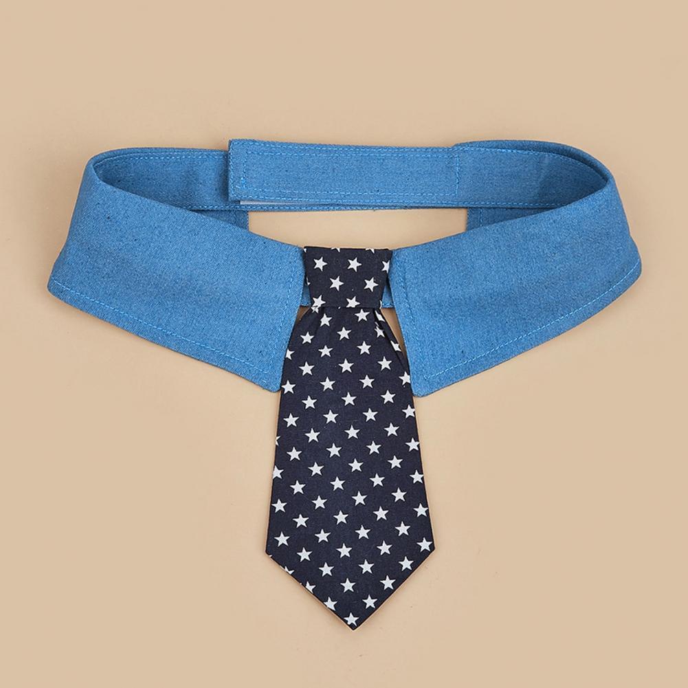 Collier pour chien ajustable en jean bleu avec nœud étoilé, idéal pour toutes les occasions.