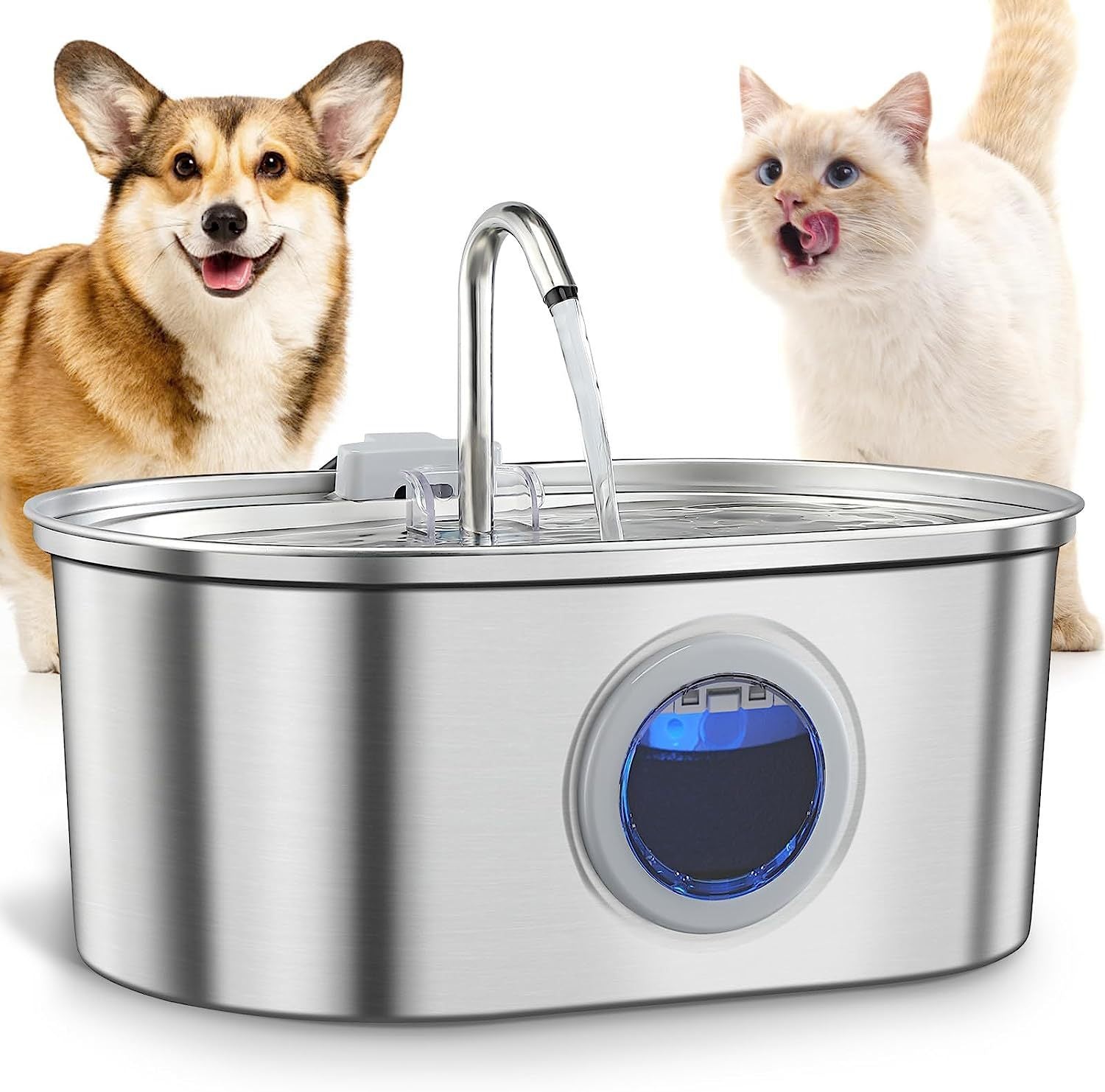 Distributeur d'eau en acier inoxydable pour animaux, avec un chien et un chat heureux en arrière-plan.