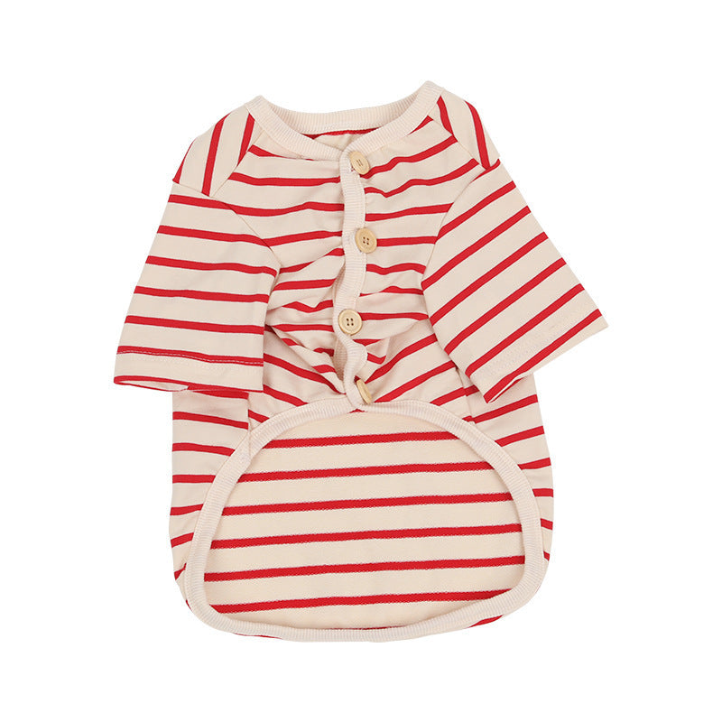 Chemise V-Neck en coton rayé pour chiens avec boutons, couleur crème et rouge, coupe décontractée.