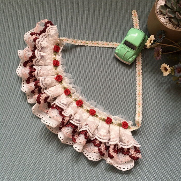 Bavoir ajustable en coton avec nœud en dentelle, idéal pour animaux de compagnie, style élégant, coloris rouge vin.