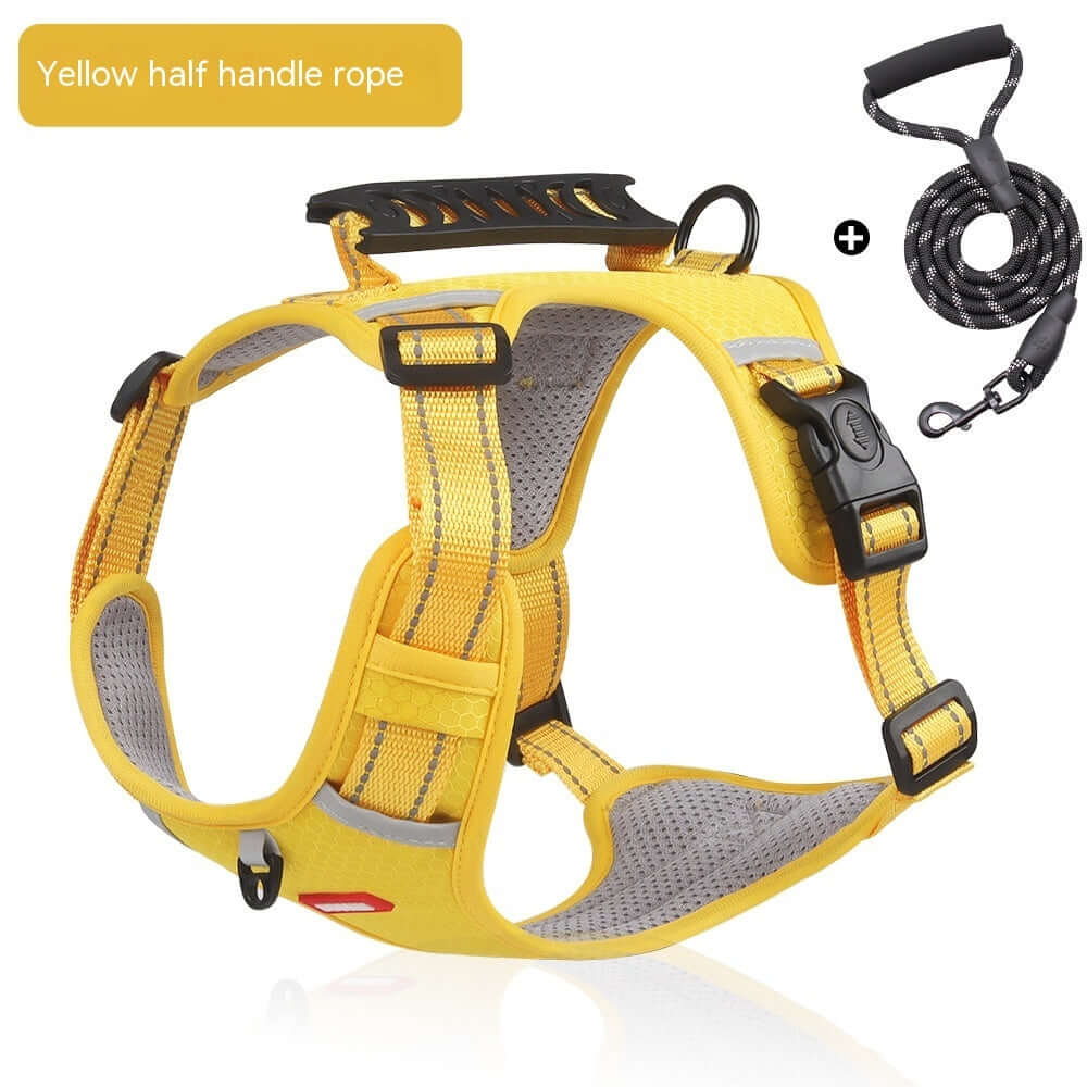 Harnais de sécurité jaune pour animaux avec poignée demi et corde en saillant, idéal pour les promenades.