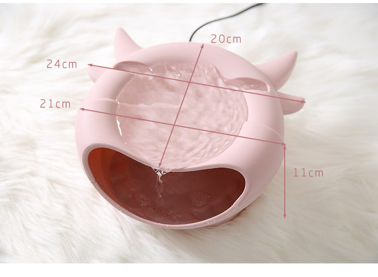 Fontaine à eau automatique rose pour animaux avec dimensions, idéale pour hydrater chiens et chats.