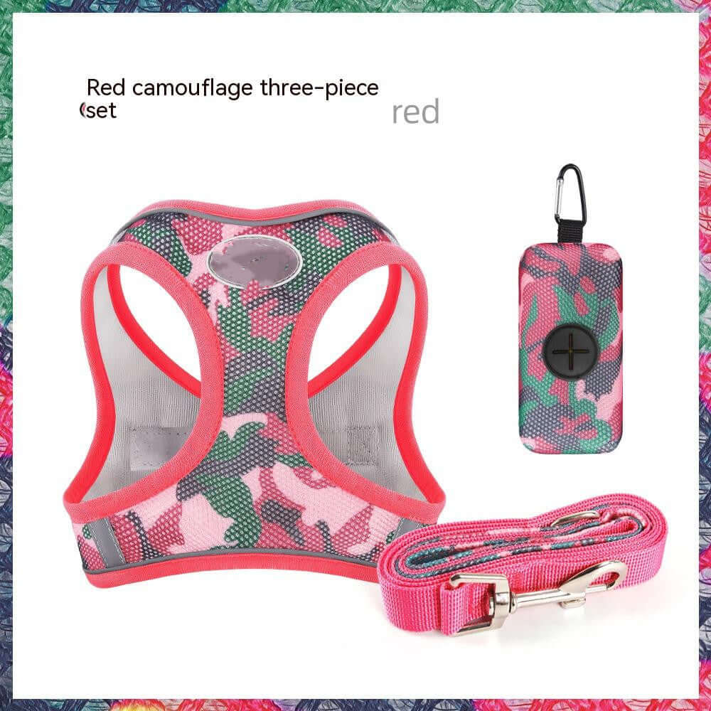 Gilet camouflage rouge pour chien avec laisse assortie, accessoire de sécurité et confort pour les promenades.