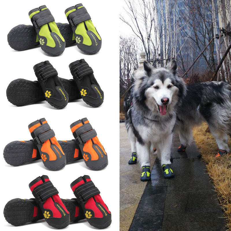 Chaussures antidérapantes pour grands chiens, disponibles en plusieurs couleurs, idéales pour le confort en extérieur.