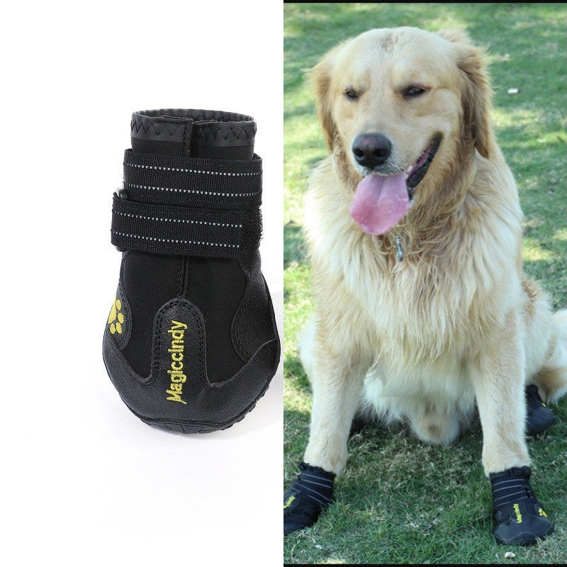 Bottes pour chien imperméables en caoutchouc, modèle noir, offrant protection et confort pour les pattes de votre animal.