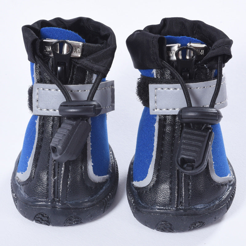 Chaussures de sport multifonctionnelles pour chiens, confortables et sécurisées, idéales pour toutes les tailles.