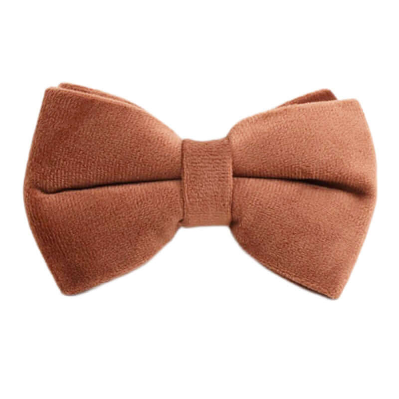 Collier en velours doux pour chien, couleur marron, élégant et confortable pour votre compagnon à quatre pattes.