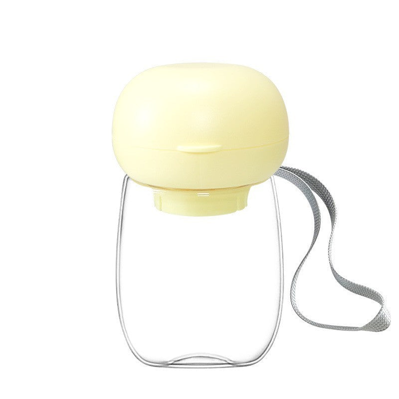 Gourde portable pour animaux de compagnie, idéale pour hydrater chiens et chats lors d'aventures en plein air.