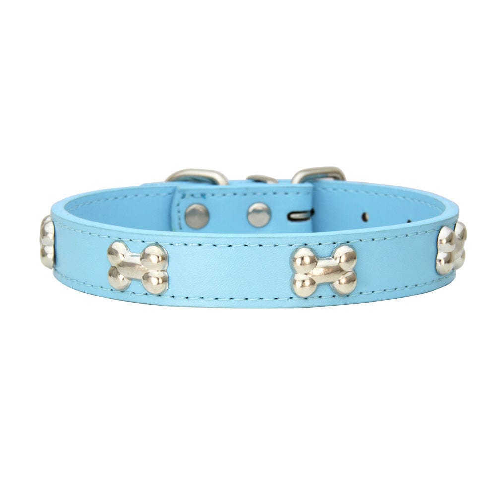 Collier pour chien en cuir PU bleu avec ornements en forme d'os, confortable et durable pour votre animal.