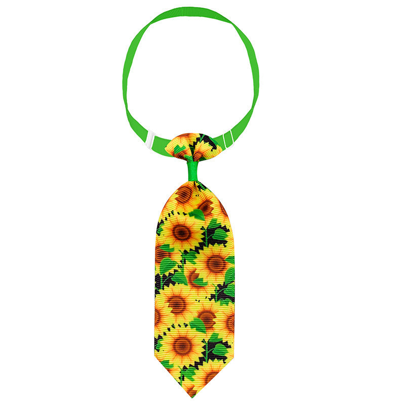 Cravate pour animal de compagnie avec design de tournesols colorés, idéale pour l'été.