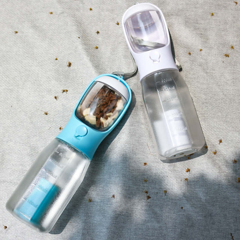 Bouteille d'eau portable 3 en 1 pour chien et chat, design élégant, pratique et facile à transporter.