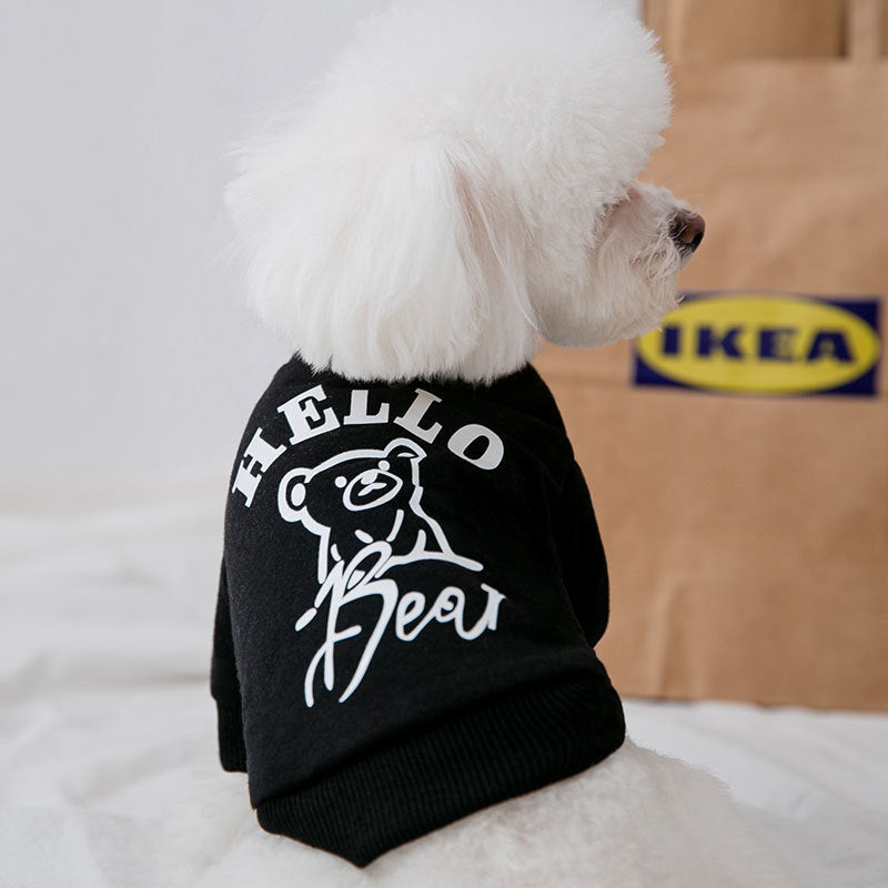 Pull noir imprimé ours pour chien, tendance et confortable, parfait pour les compagnons à quatre pattes.