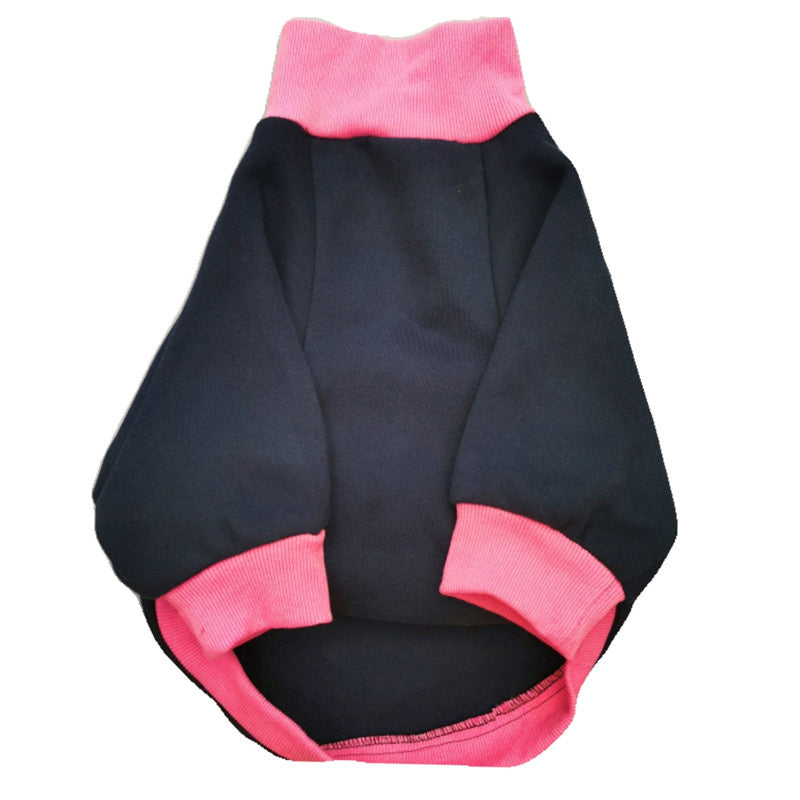 Pull pour chien en fleece noir et rose, confortable et chaleureux, idéal pour garder votre animal élégant.