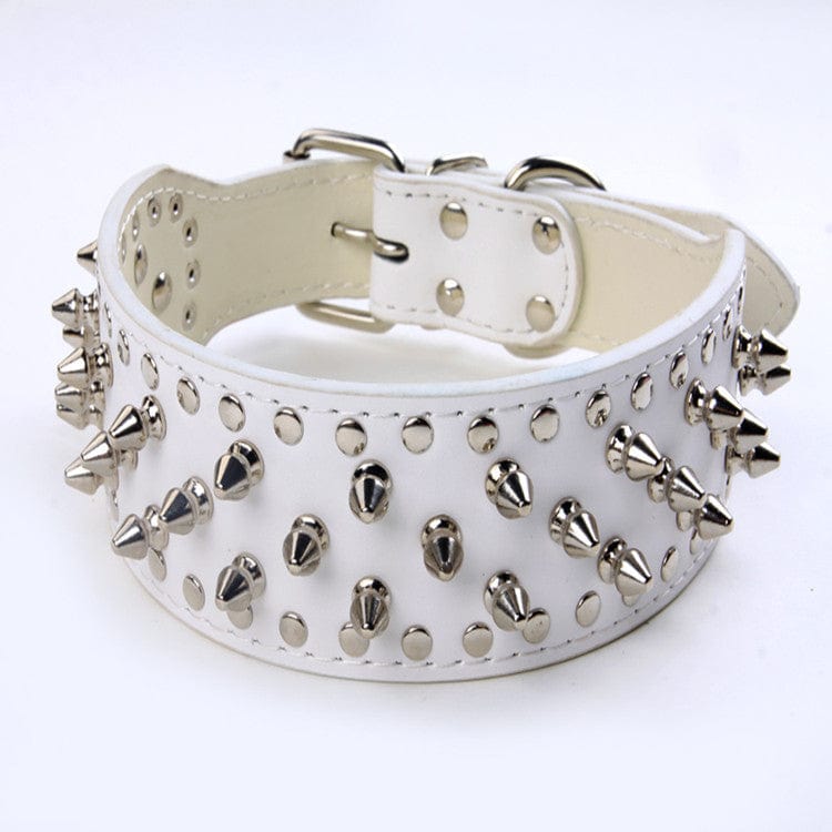 Collier rivet élégant pour grand chien en PU durable, avec rivets métalliques, design stylé et confortable.