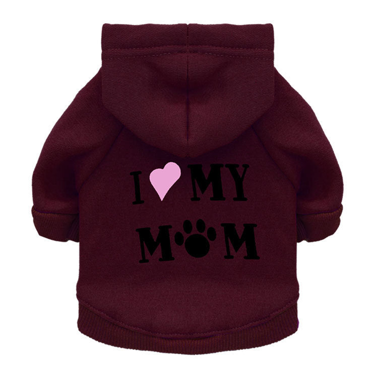 Pull pour chien en laine bordeaux avec inscription "I ❤️ MY MOM" et motif de patte.