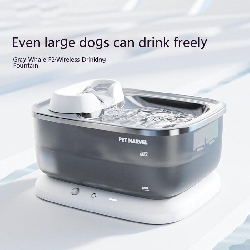 Distributeur d'eau sans fil pour animaux, idéal pour chiens et chats, avec réservoir de 7L pour un accès facile.