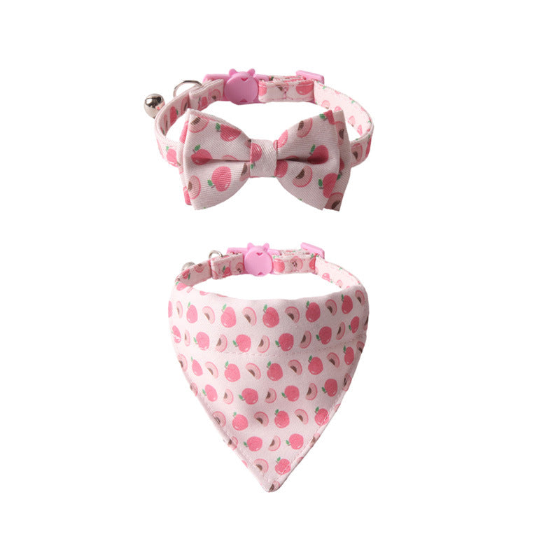 Collier coloré pour animaux avec nœud papillon et bandana motif pastèque.