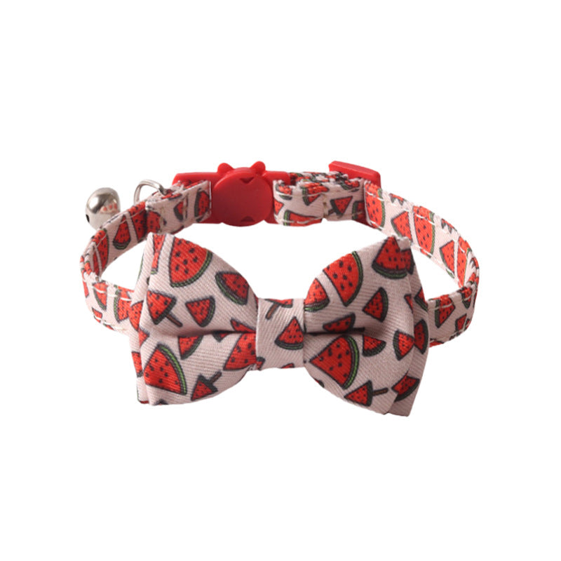 Collier coloré pour animaux avec motif pastèque, conçu pour le confort et le style des chiens et des chats.