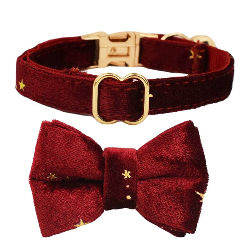 Collier pour chat en velours rouge avec nœud élégant et cloche, style tendance pour animaux de compagnie.