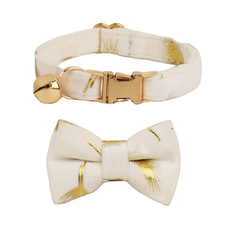 Collier pour chat en coton avec cloche et nœud élégant, parfait pour un look unique et tendance.