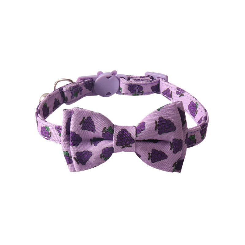 Collier coloré pour animaux avec nœud papillon motif raisin, léger et durable, idéal pour chiens et chats.