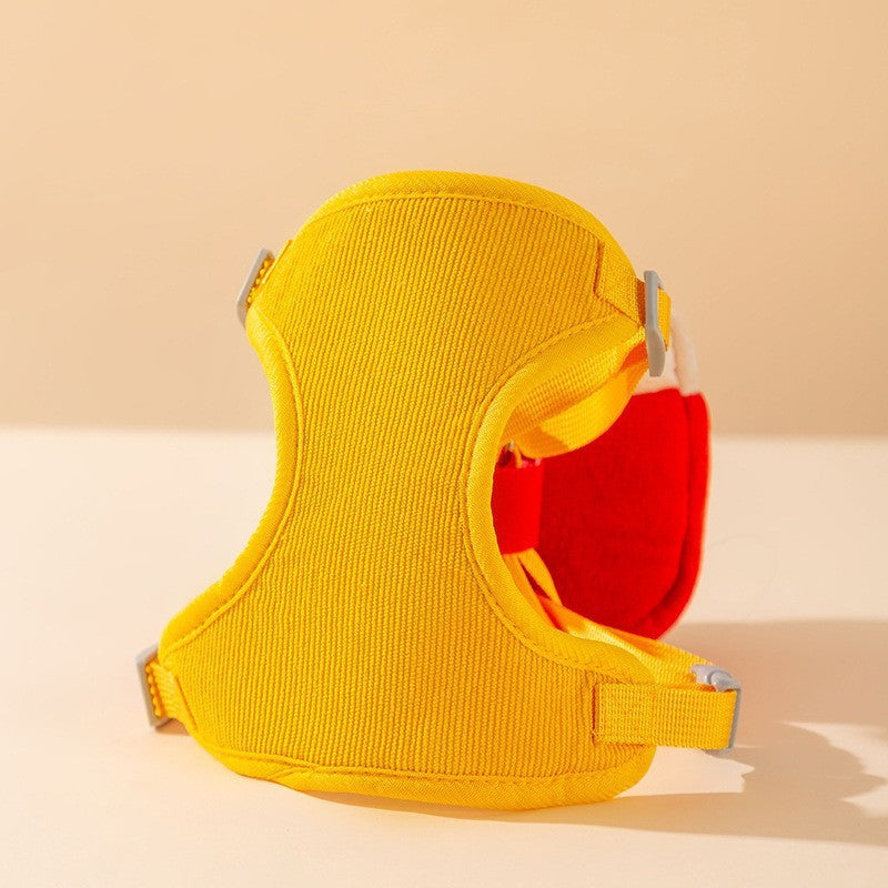 Harnais de sécurité pour chien en coton biologique jaune et rouge, idéal pour les promenades.