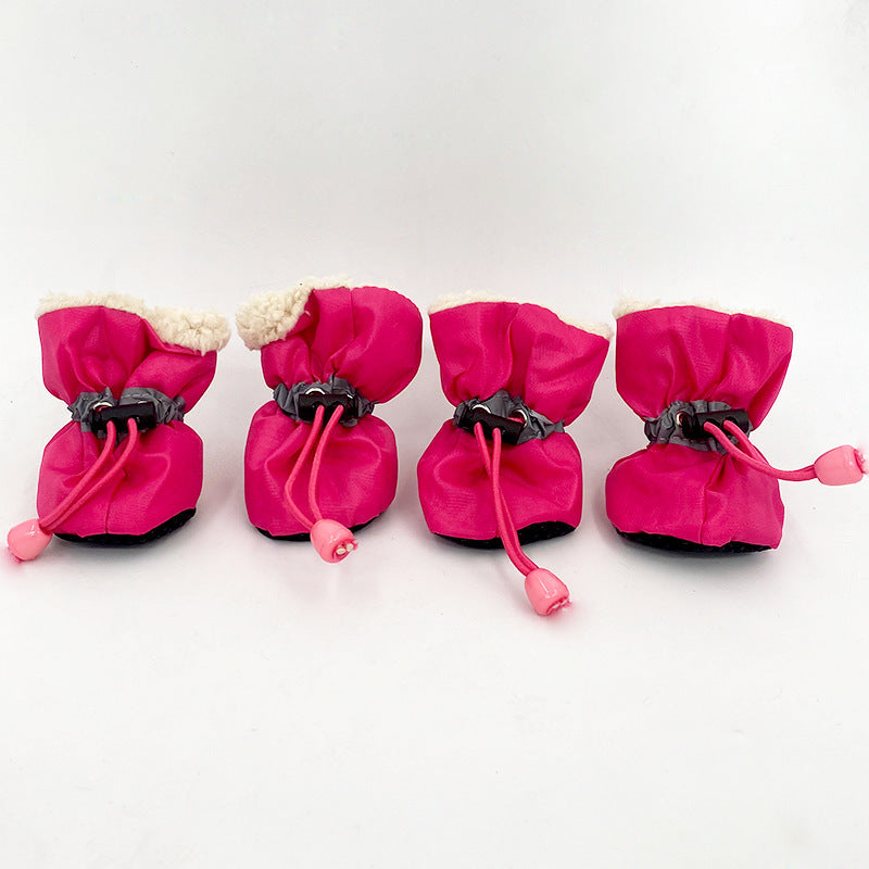 Chaussures imperméables et antichoc pour chiens, coloris rose, protectrices et élégantes pour pattes.