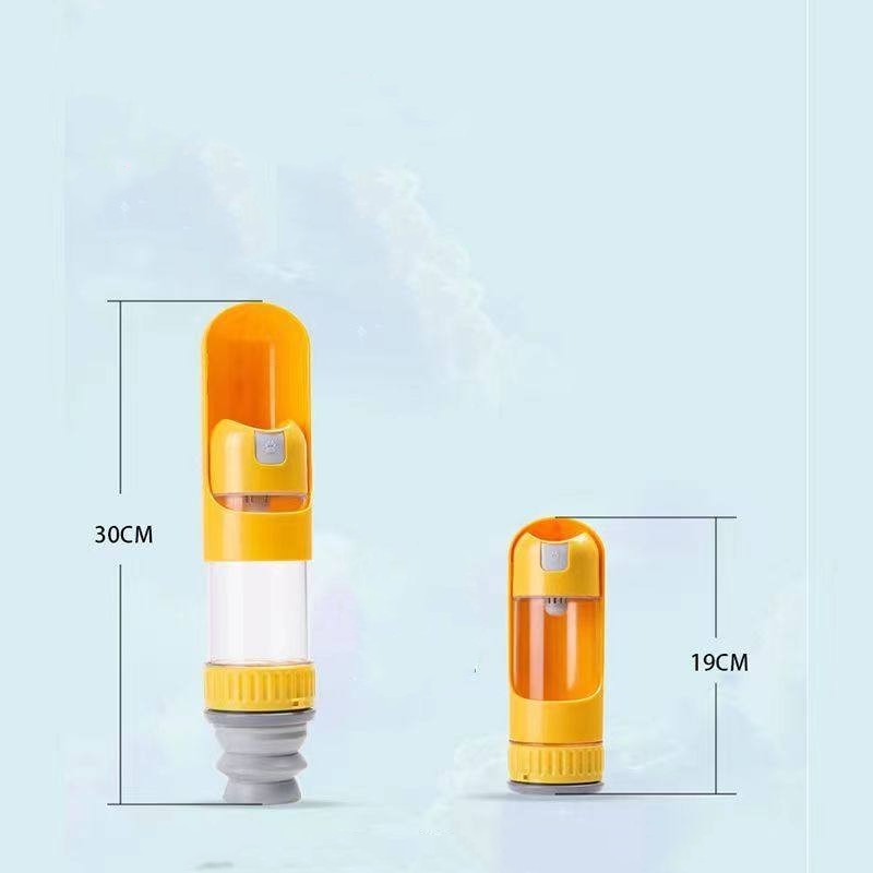 Gobelet d'eau pratique pour chiens en matériau léger, design compact, dimensions de 19cm et 30cm, idéal pour les promenades.