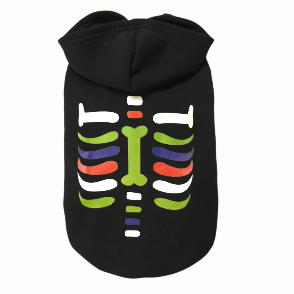 Manteau Halloween pour chien noir avec motif squelettique coloré, parfait pour les fêtes d'Halloween.