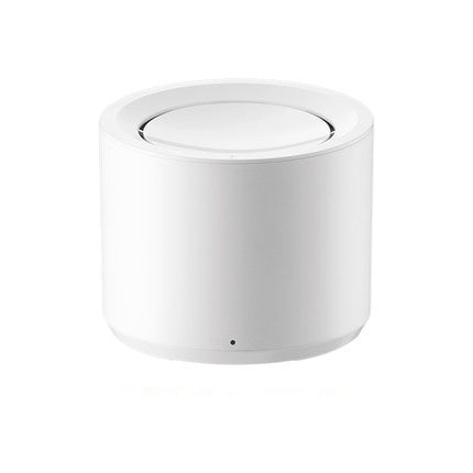 Distributeur d'eau intelligent pour animaux avec design moderne et finition blanche, offrant une filtration avancée.
