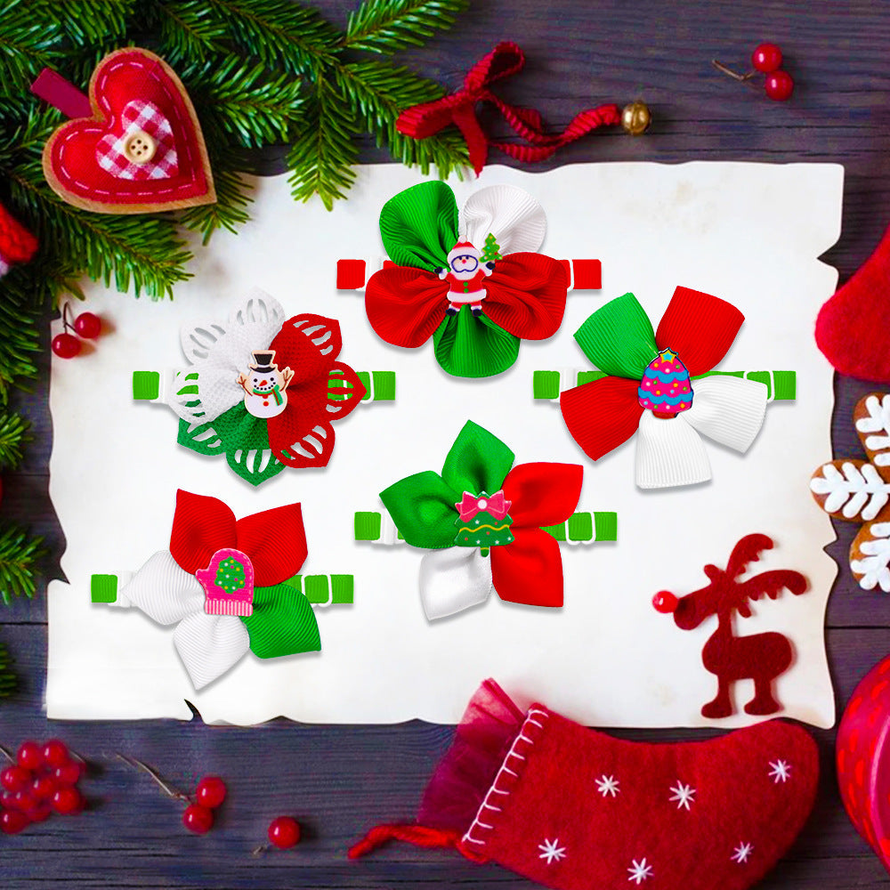 Nœuds papillon de Noël colorés pour animaux, parfaits pour les fêtes, décorés de motifs festifs.