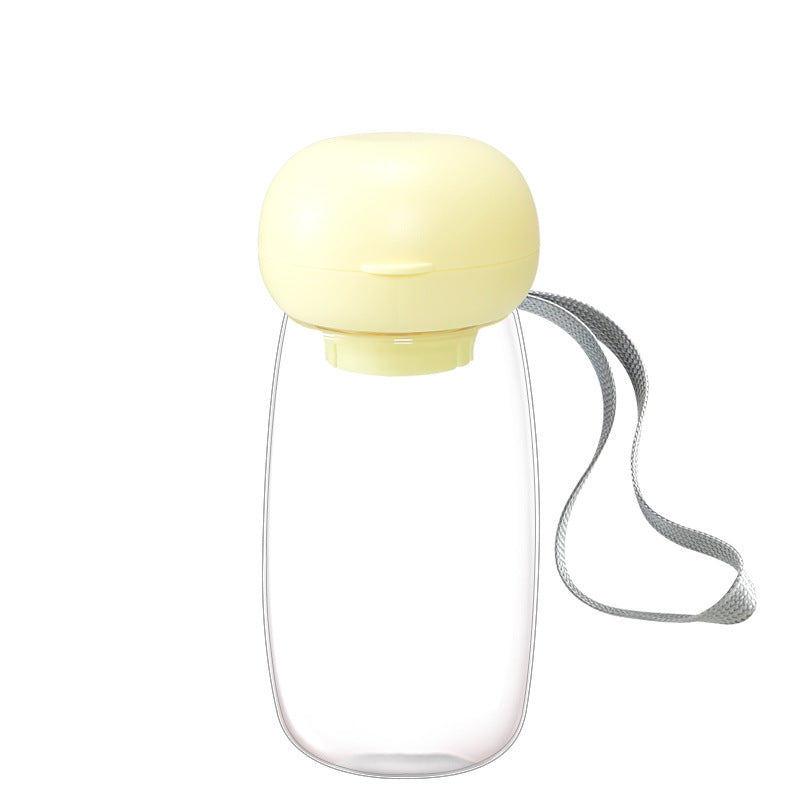 Gourde portable pour animaux de compagnie avec lanière, parfaite pour hydrater chiens et chats lors des activités en plein air.