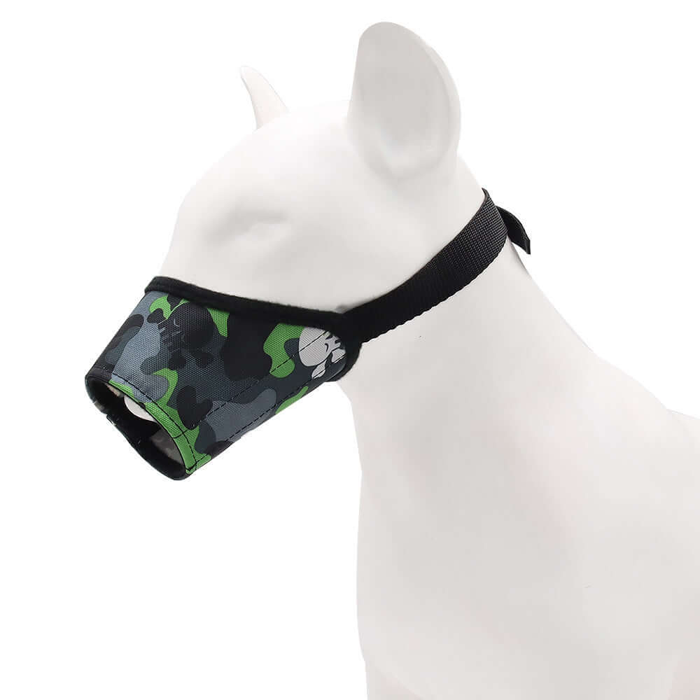 Masque Anti-Morsure Ajustable pour Chien en toile Oxford durable, adapté aux chiens de taille moyenne et grande.