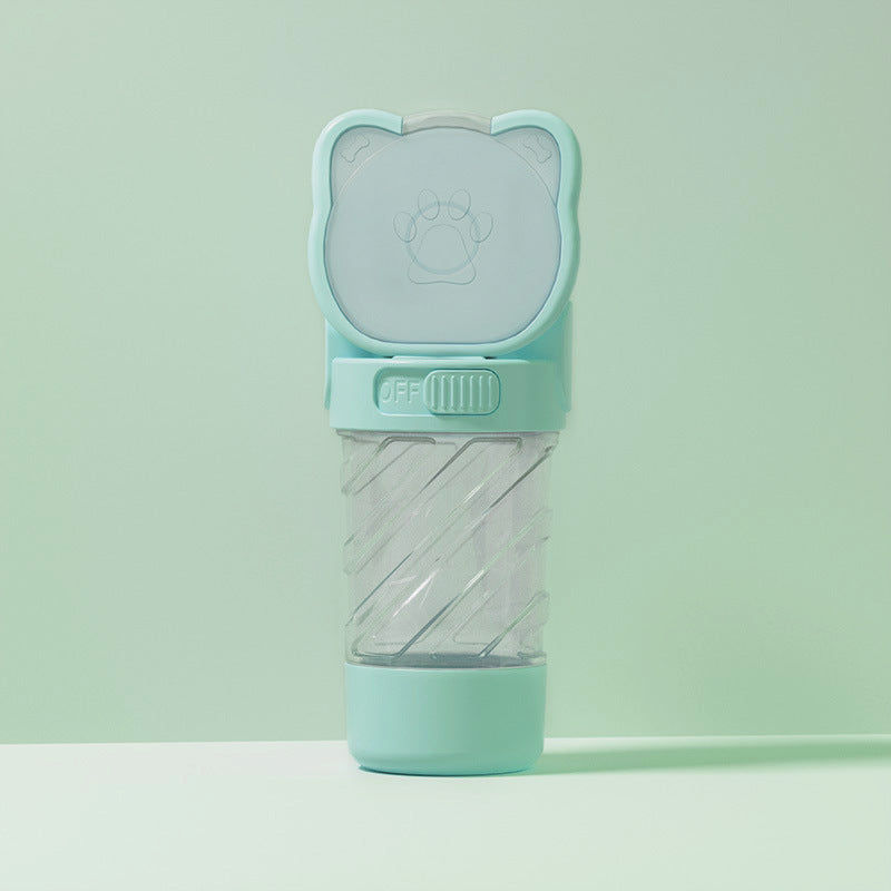 Gobelet d'eau pour animaux 3 en 1 en plastique bleu avec couvercle en forme de tête d'ours.