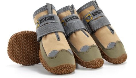 Chaussures d'été respirantes pour chiens en caoutchouc avec semelle antidérapante, disponibles en plusieurs couleurs.