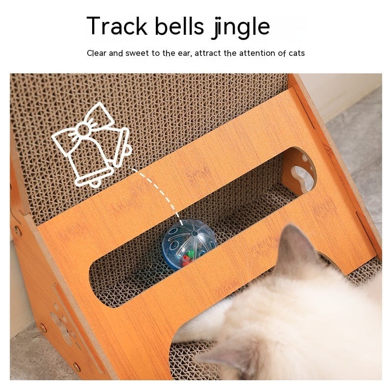 Griffoir vertical pour chat en carton avec cloche, attirant l'attention des félins.