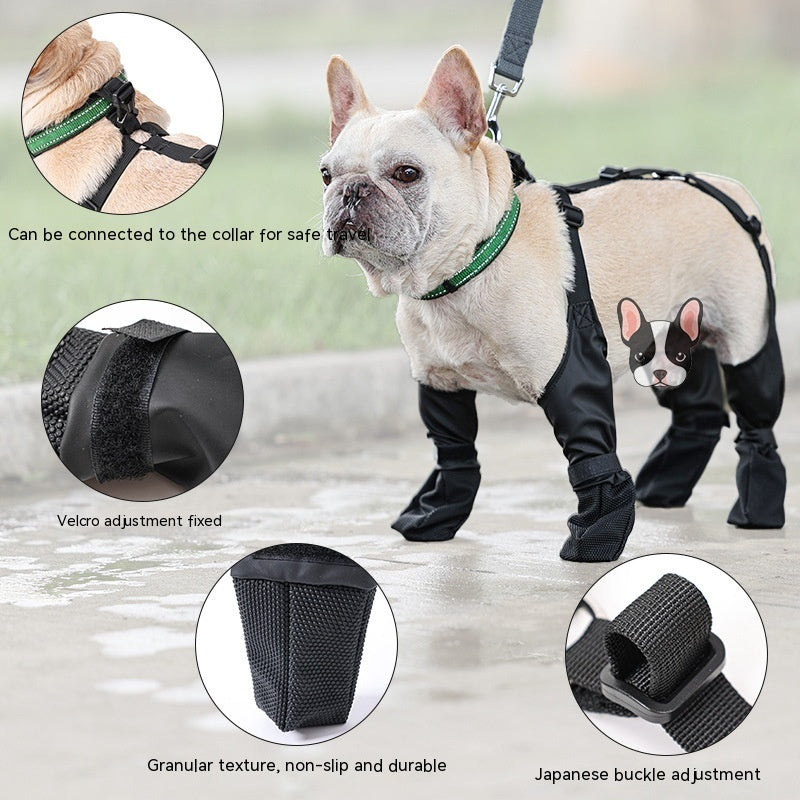 Bottes étanches pour chiens avec ajustement Velcro, connexions faciles au collier et texture antidérapante.
