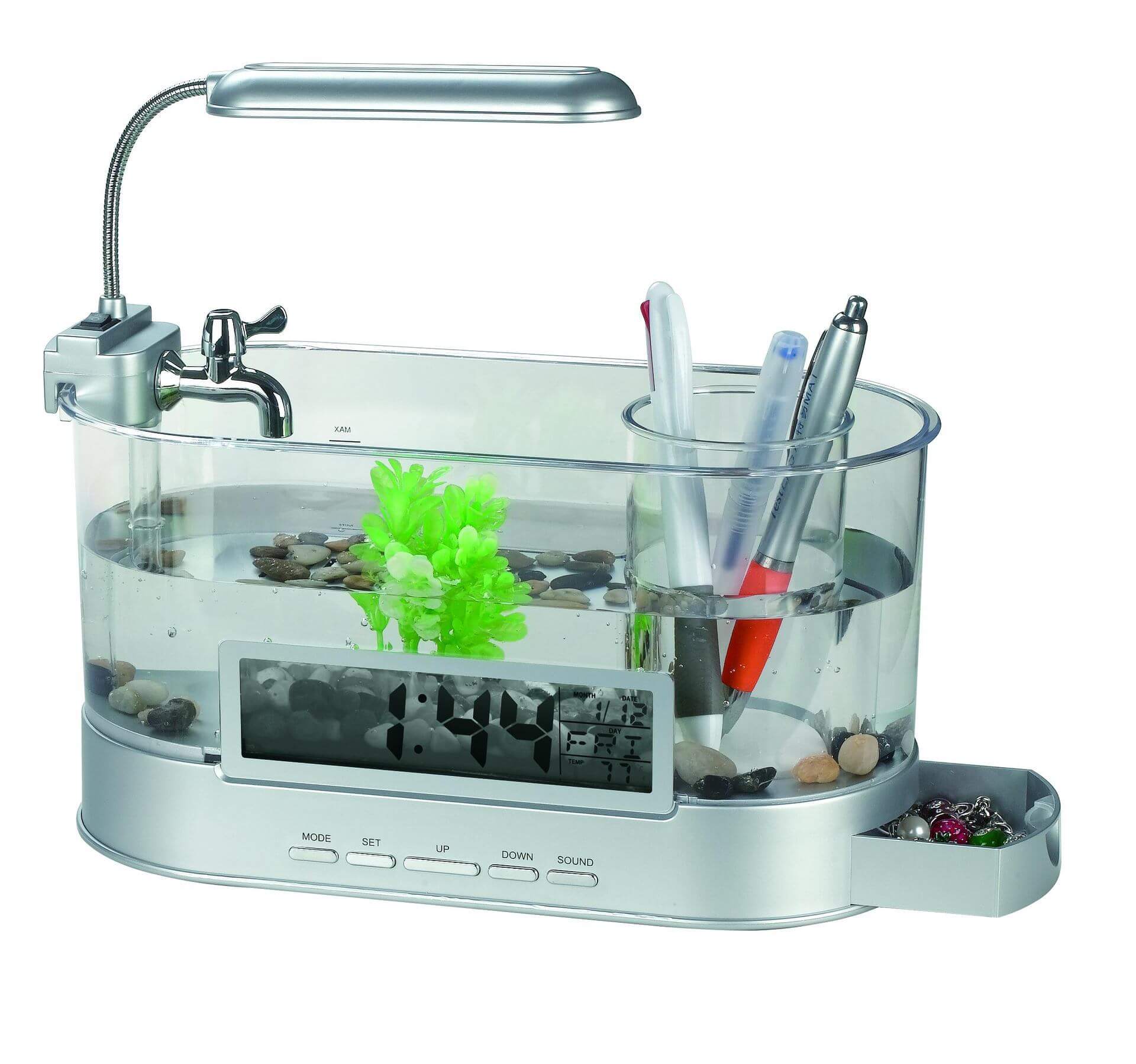Mini aquarium de bureau USB avec horloge, alarme et plante décorative, idéal pour un espace de travail organisé.