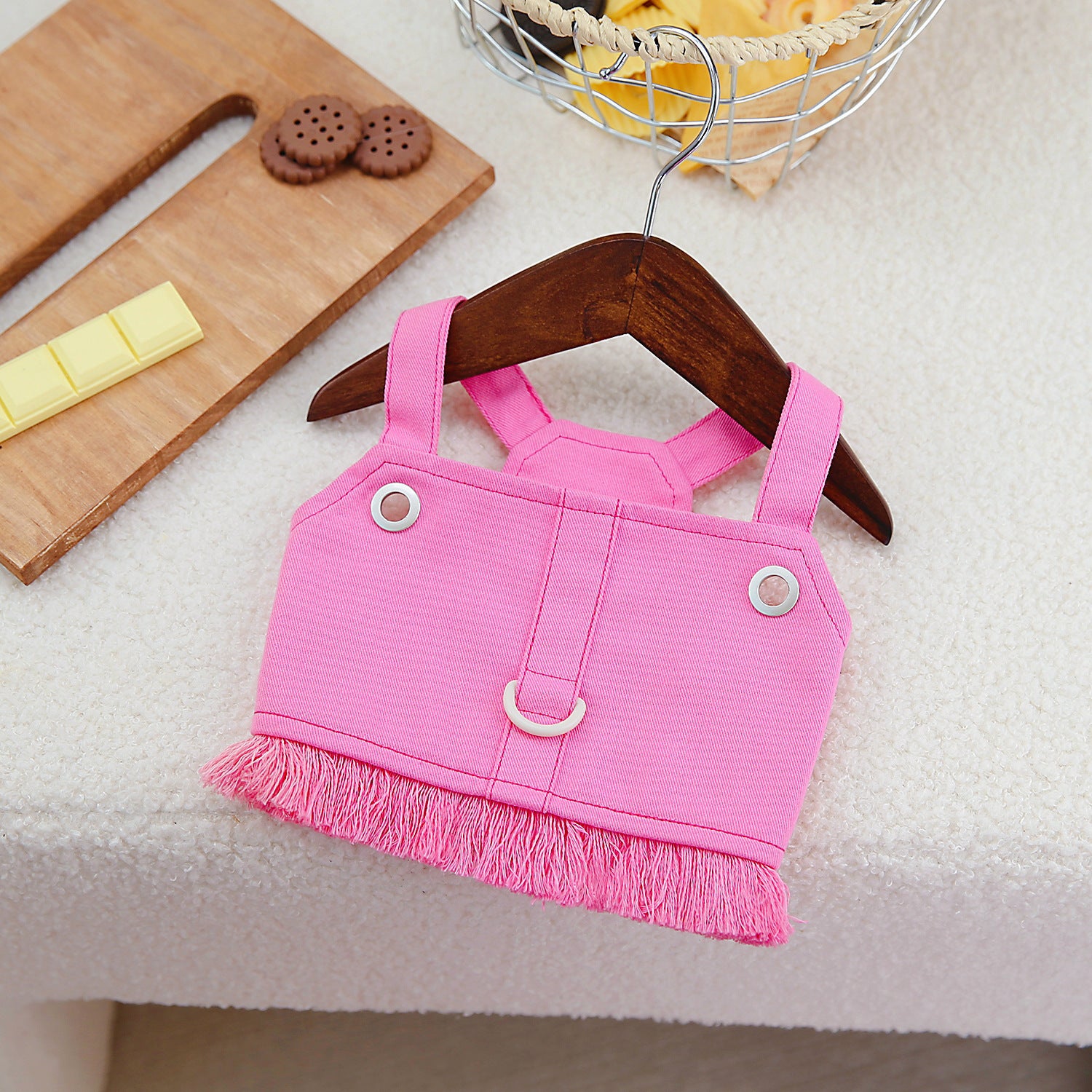 Harnais de traction personnalisé pour animaux en coton biologique, couleur rose avec franges, style décontracté.